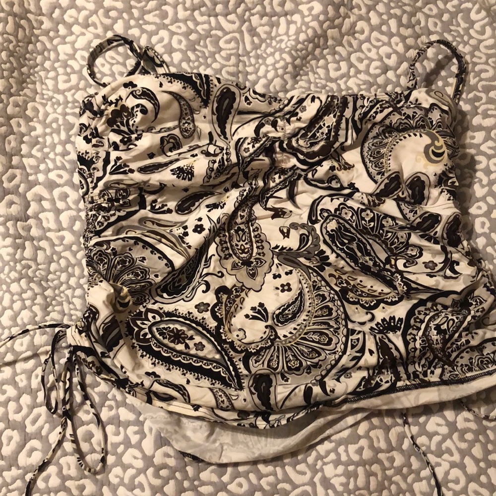 Gently used Lands End 18 swim top tankini